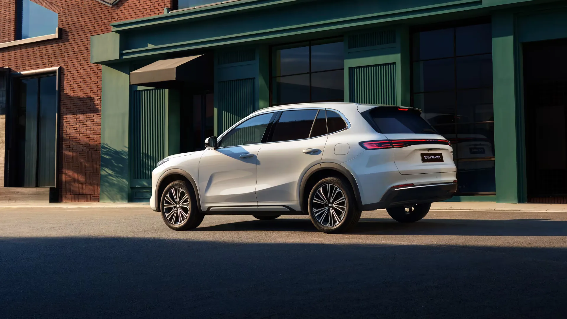 Geely EX5 Гибрид купить в Москве